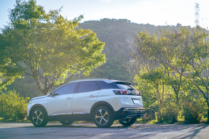 160萬的休旅選擇 2021 PEUGEOT 3008 1.6 GT