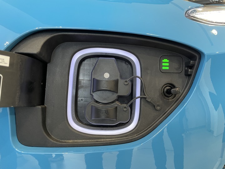 跟著老哥去看現代電動車~Kona Electric
