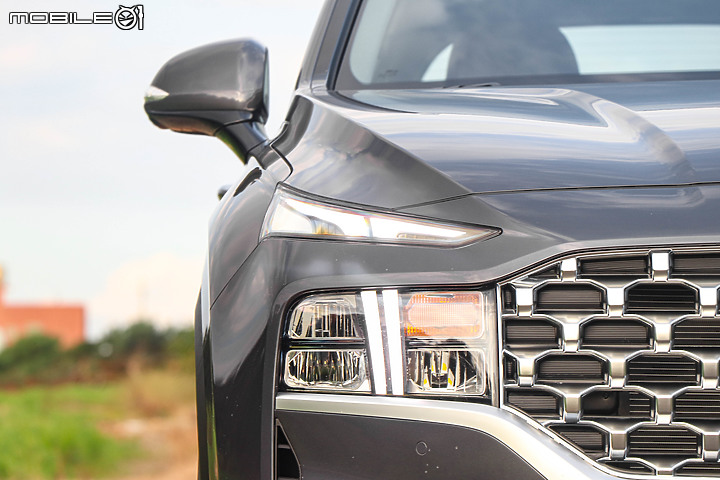 Hyundai Santa Fe 渦輪油電試駕|大馬力、低油耗不用再二擇一!