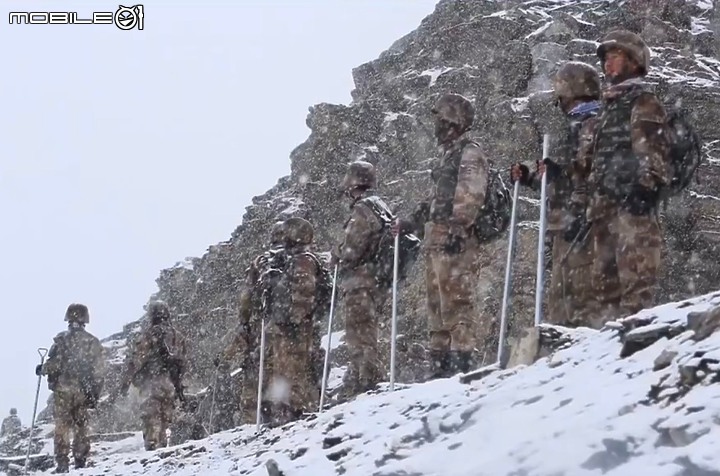 多圖慎入，共軍俘虜大批印軍照流出交還繳獲步槍[圖]