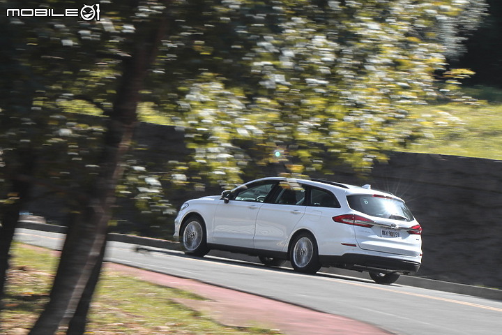 Ford Mondeo Hybrid Wagon試駕｜沙場老將的最後殺手鐧！