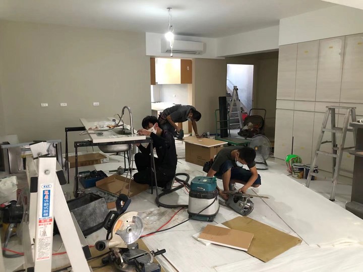 二字形廚房~櫻花廚房：換了材料又漏水