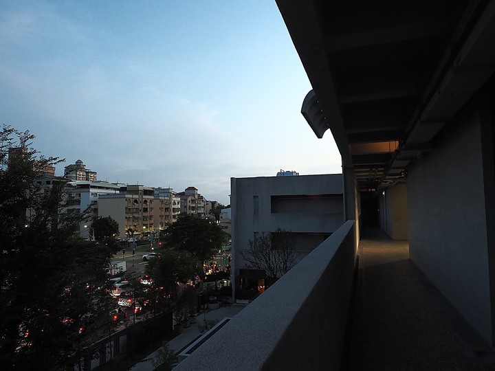 鼓山區 永添藝術。金馬賓館當代美術館 — 冷戰時期軍事建築,重新出發詮釋現代藝術