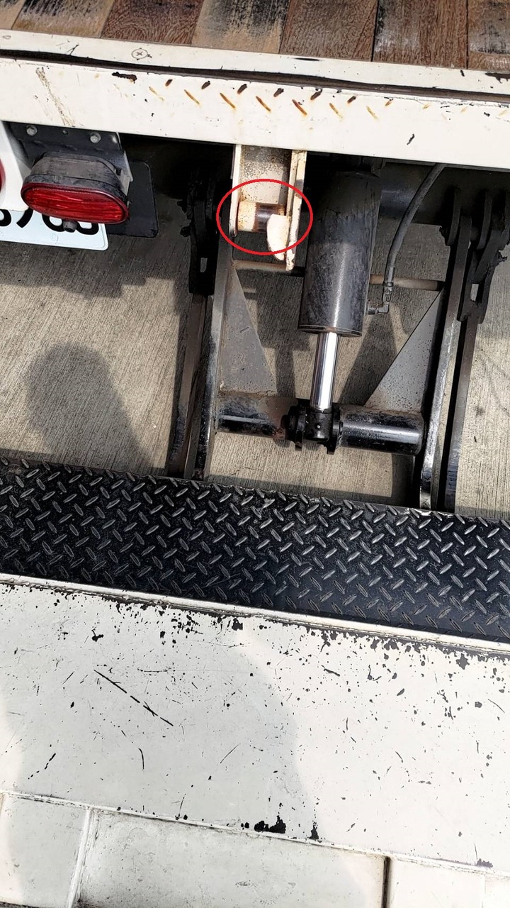 3.25噸的現代  小霸王貨車    可以裝到5尺半的升降尾門嗎