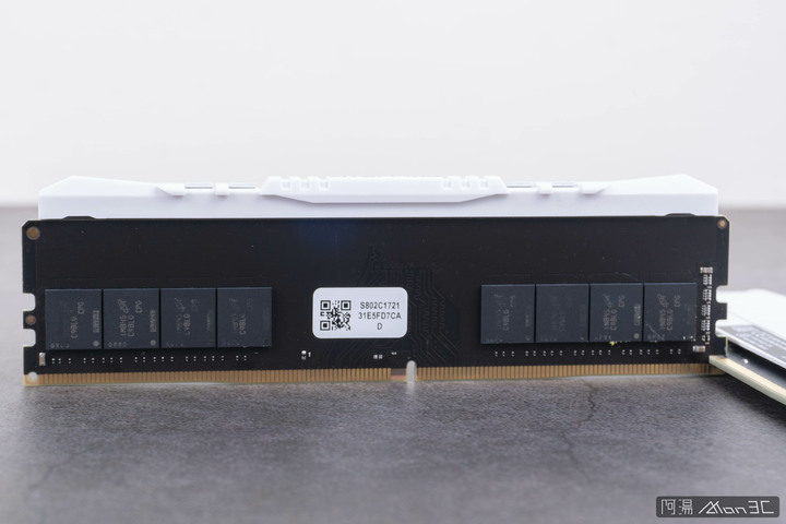 「開箱」美光 Crucial Ballistix DDR4-3600 16G×2 - 穩定又划算的絕佳選擇