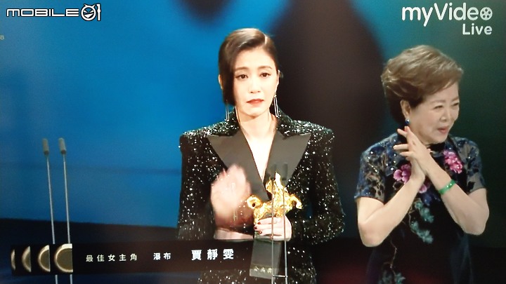 Samsung M7 32吋 4K聯網螢幕金馬58開箱，內建app市集有Disney+