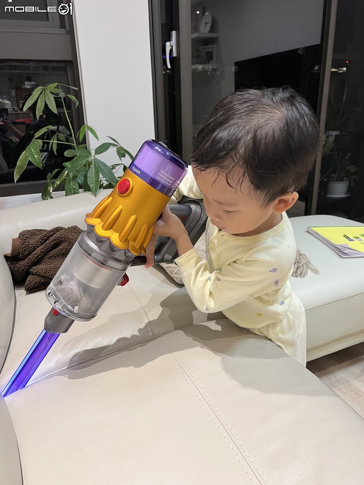 【開箱】 職業婦女、優質老公的好捧油 Dyson V12 Detect Slim Total Clean 無線吸塵器