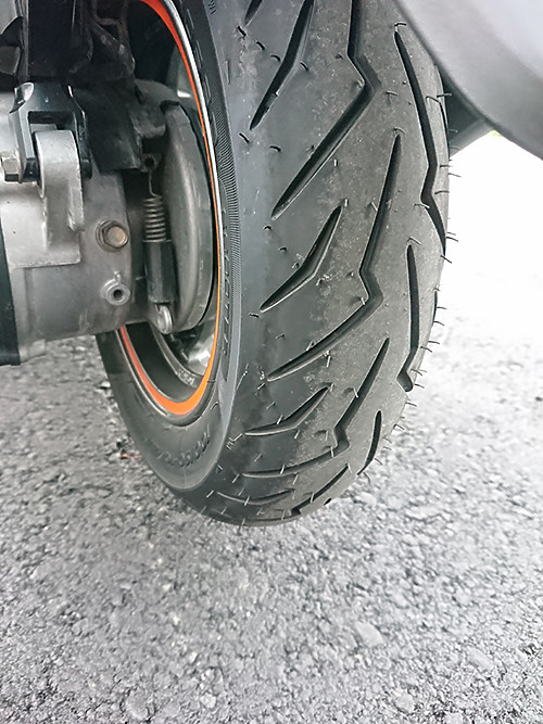 紅惡魔(Rosso Scooter)在10吋表現如何呢?