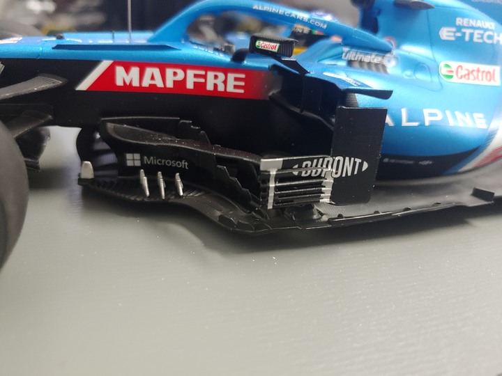 [開箱]1/18 SPARK ALPINE F1  TEAM  A521 FERNANDO ALONSO 2021