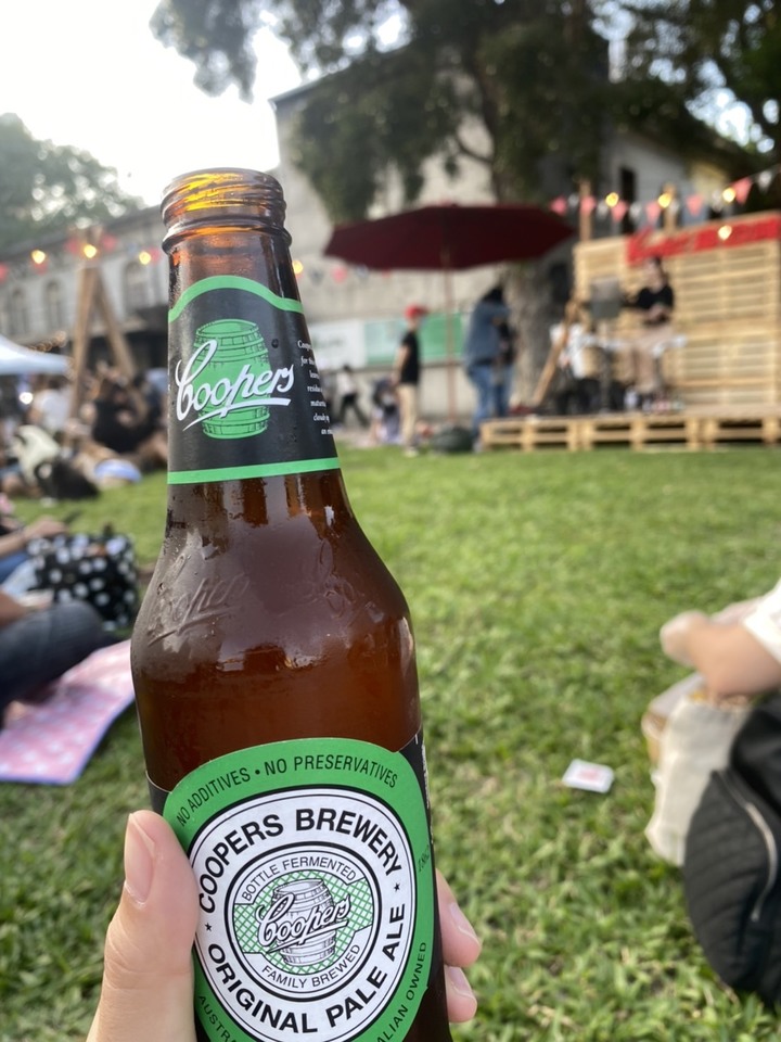 點我看大圖 在華山喝到麥香十足的澳洲coopers啤酒