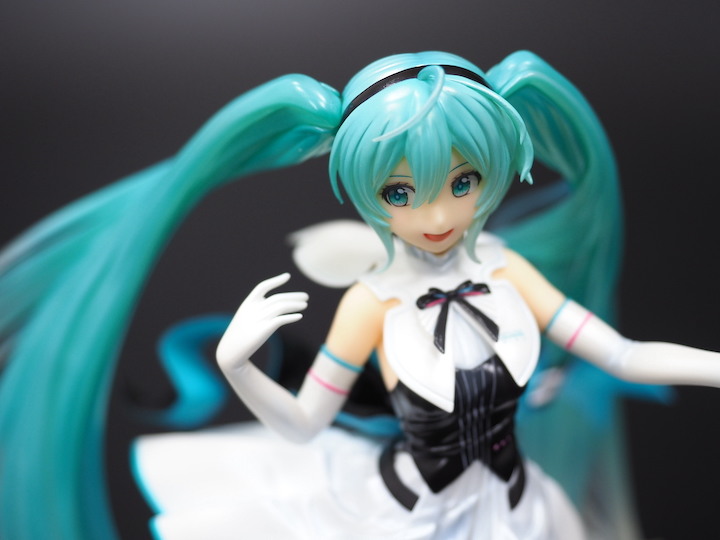 GSC 1/8 初音未來 Symphony 2019 Ver. 白潔高雅之作