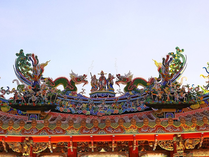 旗津天后宮｜高雄港旗鼓渡輪 — 打狗第一座媽祖廟，348歲重啟廟門，外掛旗鼓渡輪暮色