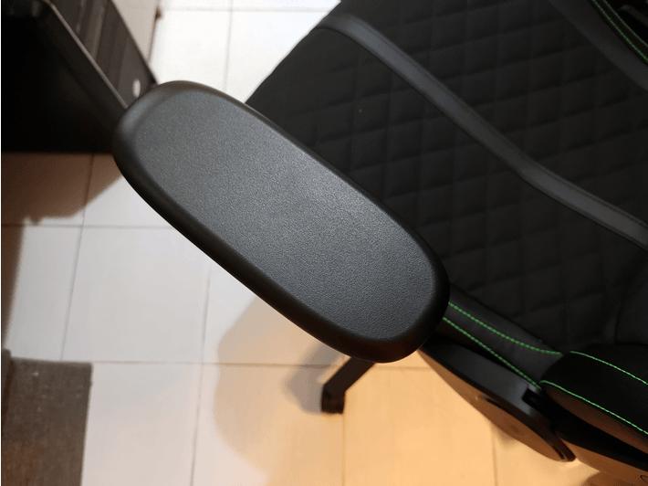 [ RΛZΞR ] 雷蛇 Razer Enki 電競椅，激戰一整天的最佳夥伴