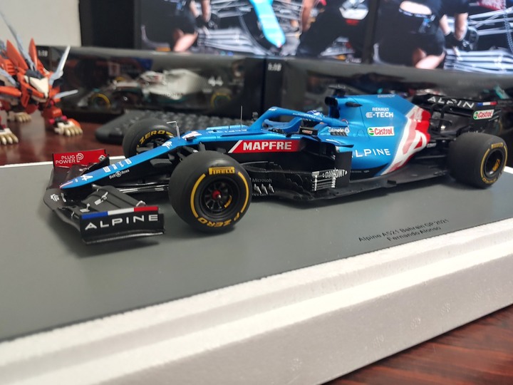 [開箱]1/18 SPARK ALPINE F1  TEAM  A521 FERNANDO ALONSO 2021