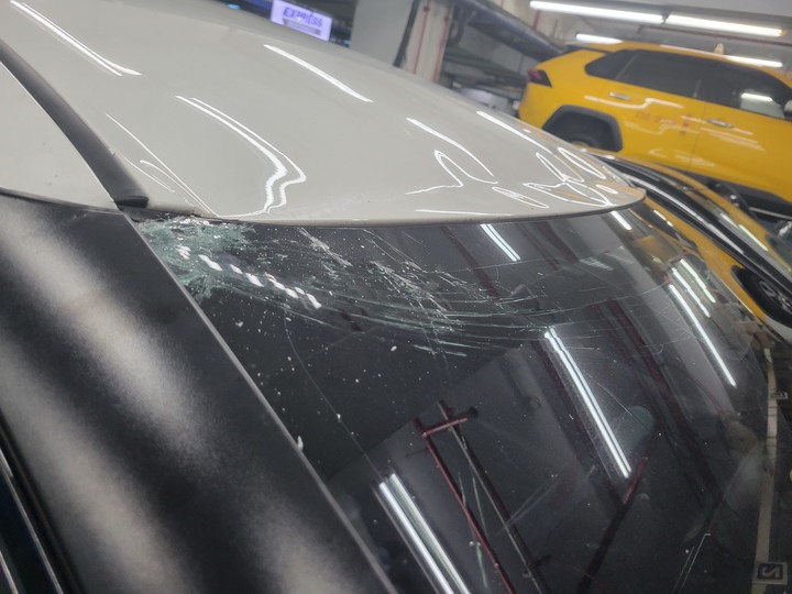 回TOYOTA 原廠保養卻變成事故車～