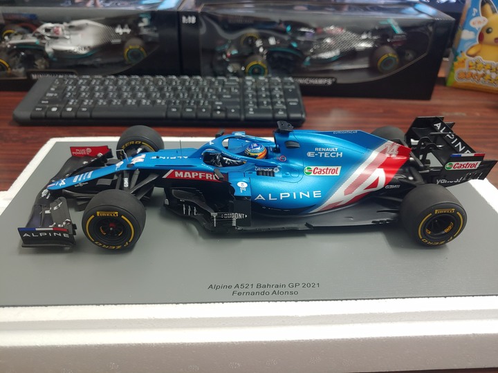 [開箱]1/18 SPARK ALPINE F1  TEAM  A521 FERNANDO ALONSO 2021