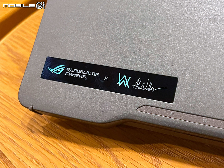 [分享] 入手特別版的 ROG Zephyrus G14 Alan Walker