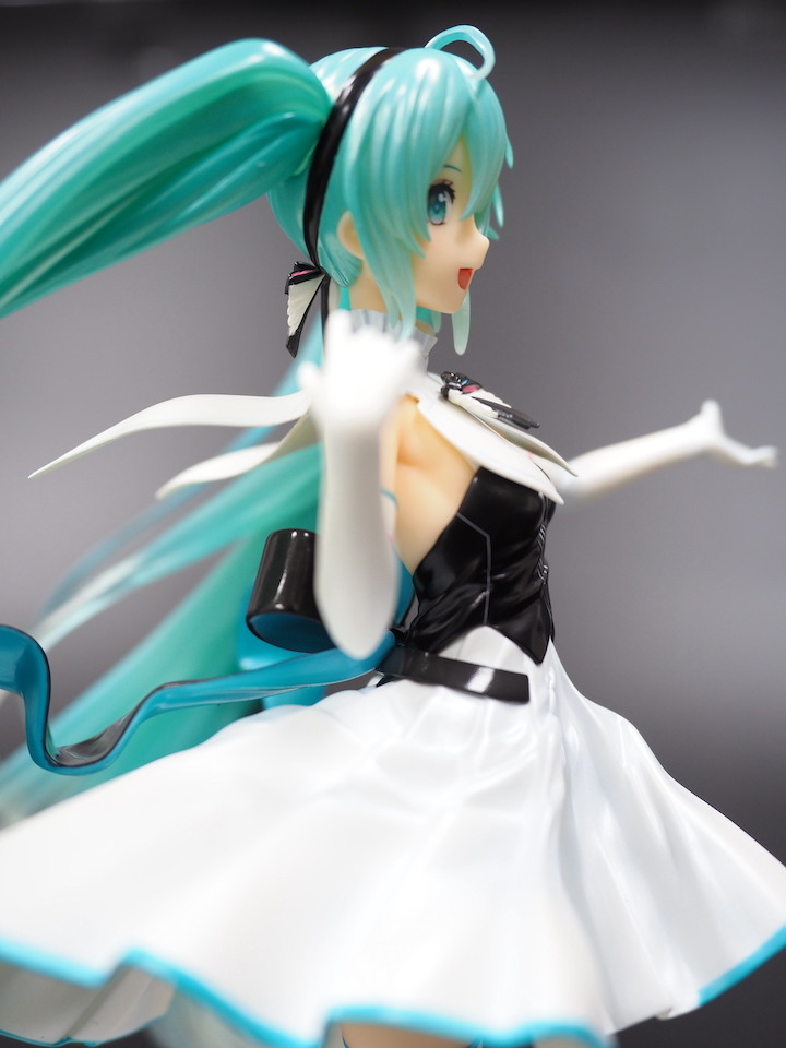 GSC 1/8 初音未來 Symphony 2019 Ver. 白潔高雅之作