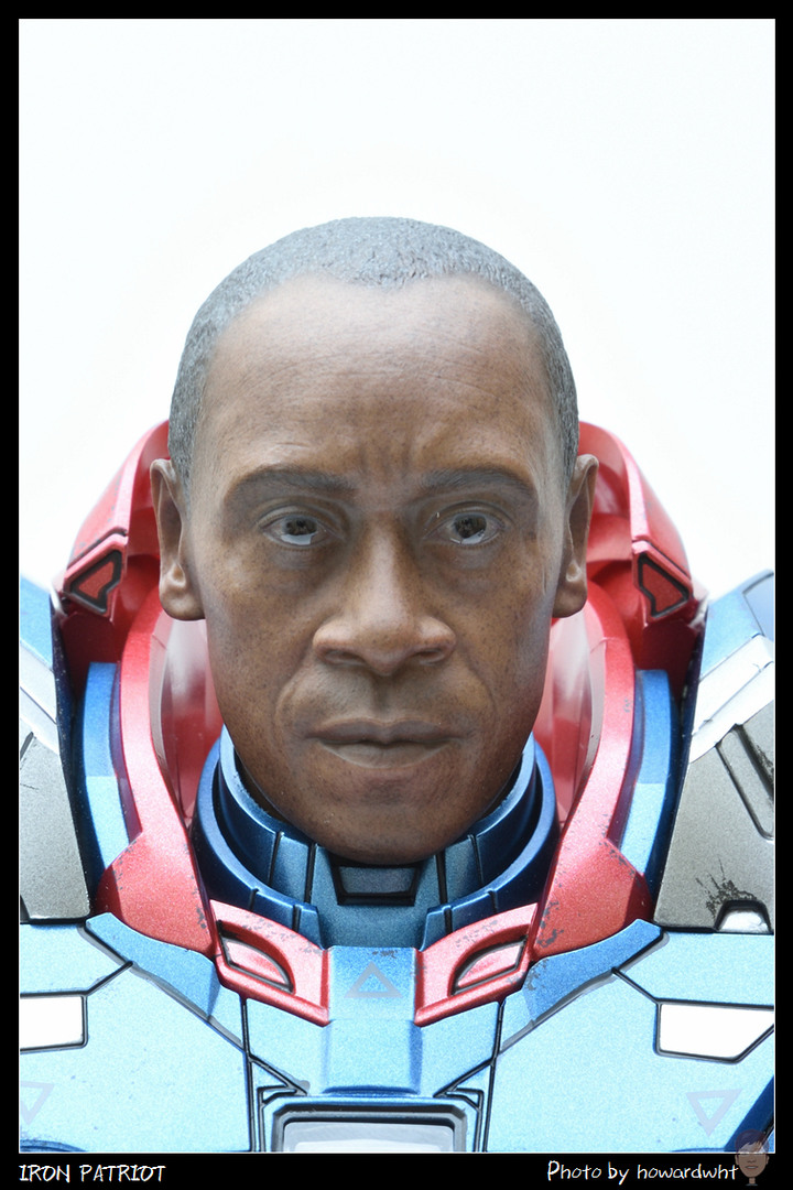 【開箱】行動軍火庫 ~ Hot Toys - 終局之戰 鋼鐵愛國者