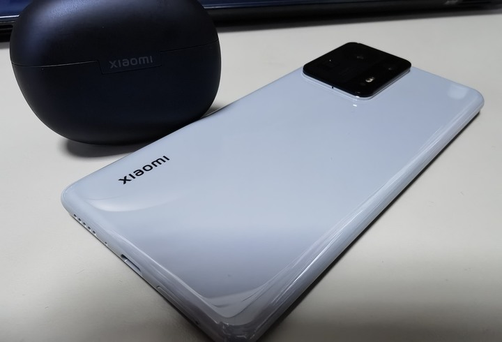 [開箱分享] 願稱你為CP值之最 真全面屏之小米MIX4影青灰 開箱