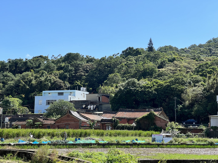 秋風送爽,沿著田園景觀大道踩訪坑子溪及楓樹坑,享受一日農村漫騎之旅