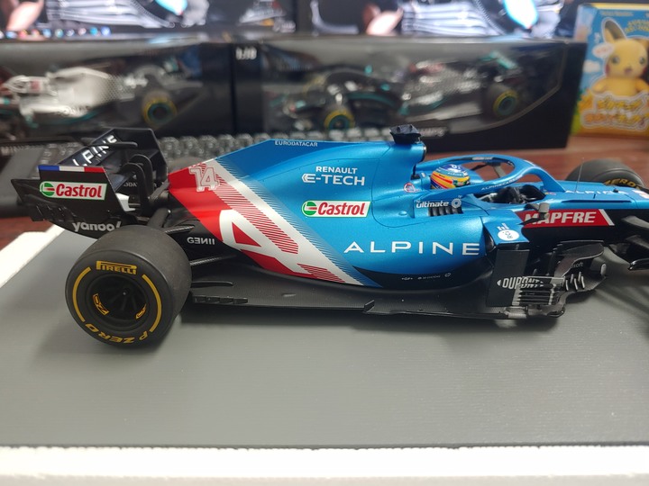 [開箱]1/18 SPARK ALPINE F1  TEAM  A521 FERNANDO ALONSO 2021