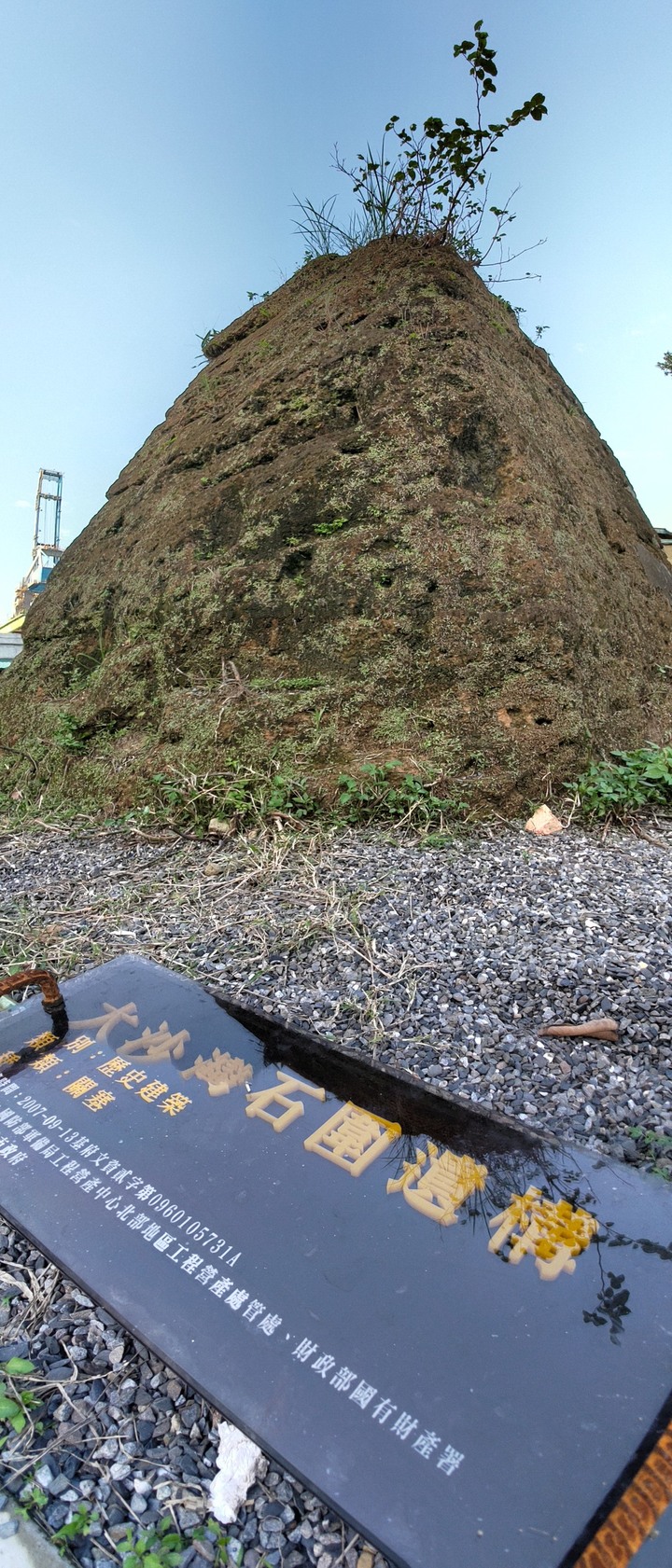 點我看大圖 【基隆半日遊】外出一機在手,美景不錯過。ASUS Zenfone 8 Flip翻轉鏡頭,帶你翻出新視界!