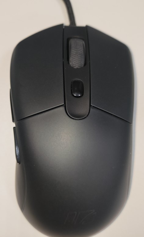輕巧靈敏 電競滑鼠iRocks M40E開箱心得報告