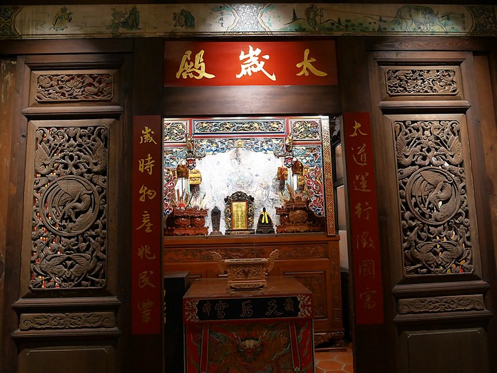 旗津天后宮｜高雄港旗鼓渡輪 — 打狗第一座媽祖廟，348歲重啟廟門，外掛旗鼓渡輪暮色