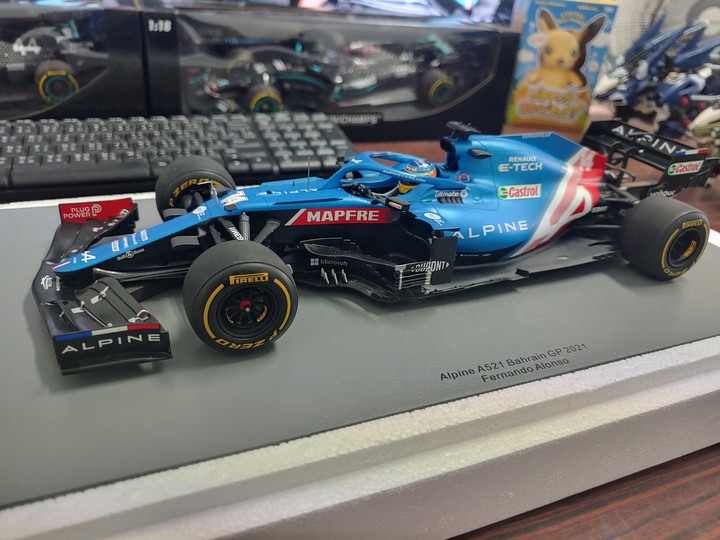 [開箱]1/18 SPARK ALPINE F1  TEAM  A521 FERNANDO ALONSO 2021