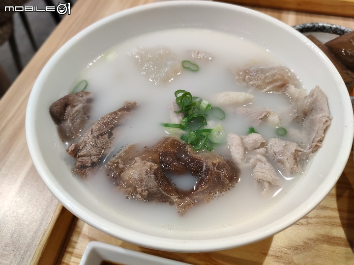 [開箱] 年末CP話題機試玩，Realme GT Neo2 務實好機