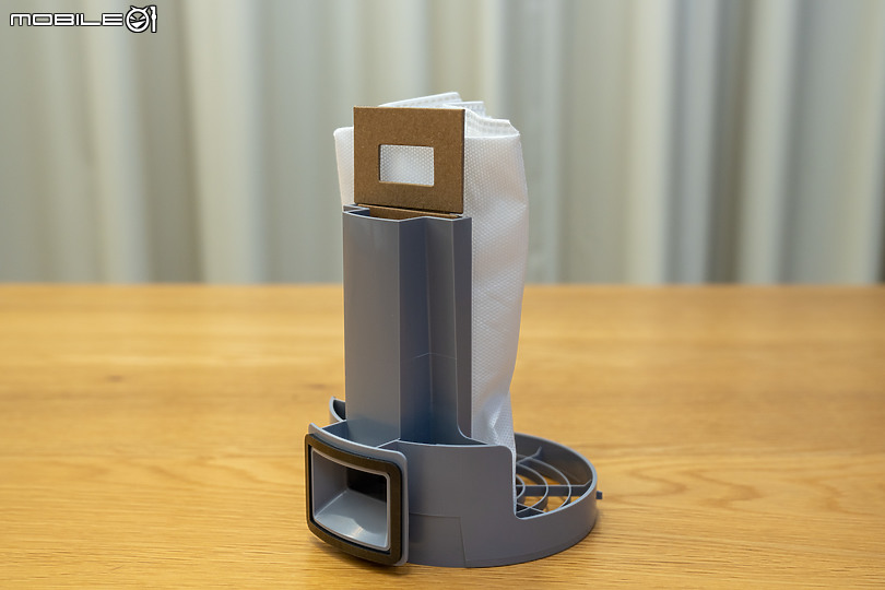 Roborock 石頭科技 掃拖機器人S7+｜掃拖與自動集塵的完全型態！