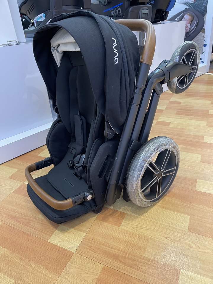 嬰兒推車分享Nuna, Recaro, Joie, Chicco (內有多選手)
