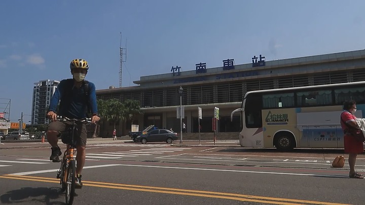 點我看大圖 兩鐵旅行 台中車站--竹南車站--造橋車站--豐富車站 (上篇 蘆竹湳古厝群--獅山運動公園--中港溪飛鳥)