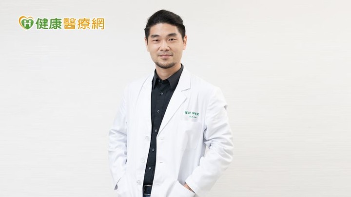點我看大圖 婦科病不分老小都困擾達文西手術治療協助「保宮」