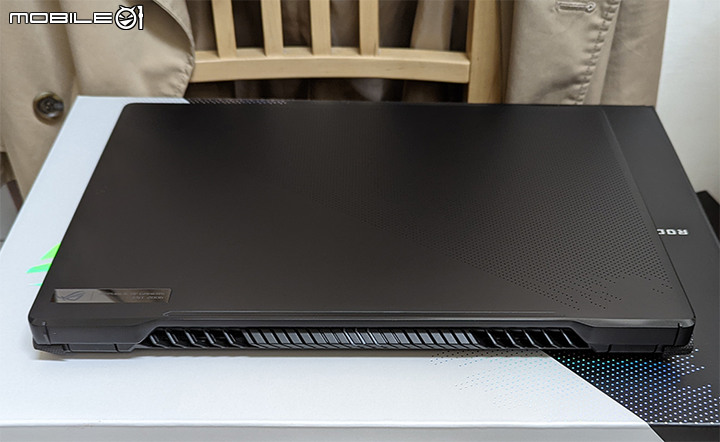 點我看大圖 西風之ROG Zephyrus M16襲來!
