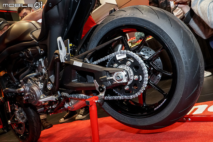 【採訪】超輕量但依然是怪獸 DUCATI Monster 937 台灣全馬力正式發表!