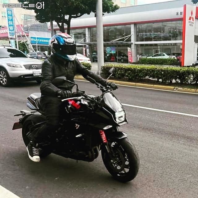 SUZUKI KATANA GSX-S1000S 試騎