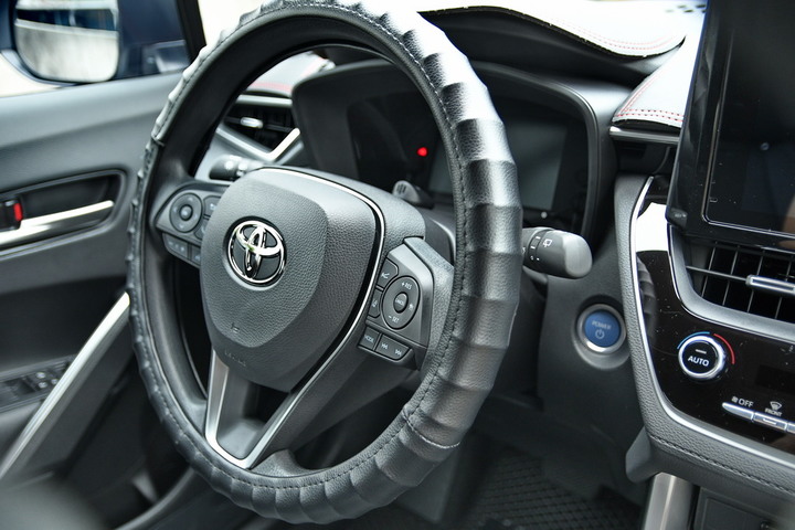 花東買TOYOTA CC Hybrid，為了車美仕一年多第五次進場處理囉~_~！