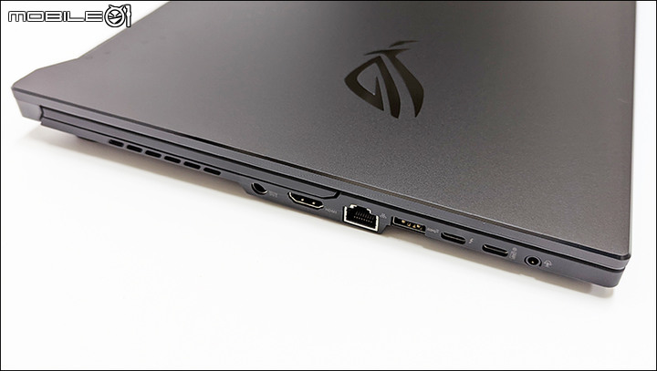 點我看大圖 快速開箱:ROG Zephyrus S17 GX703HR
