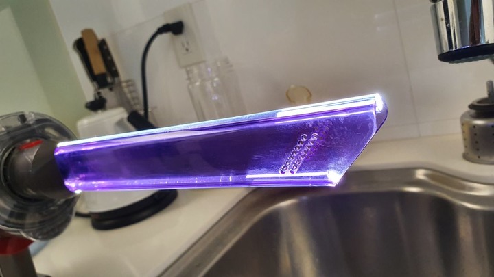 Dyson V12 Detect™ Absolute Extra 《髒污無所遁形有如光劍般犀利的吸塵器》