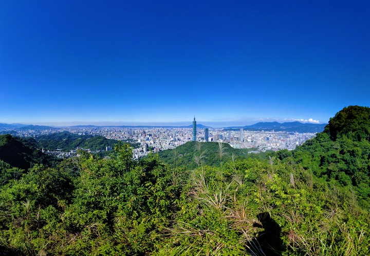 【2021臺北大縱走第六段】經中華科大、九五峰、拇指山、糶米古道、地公嶺步道、軍功山