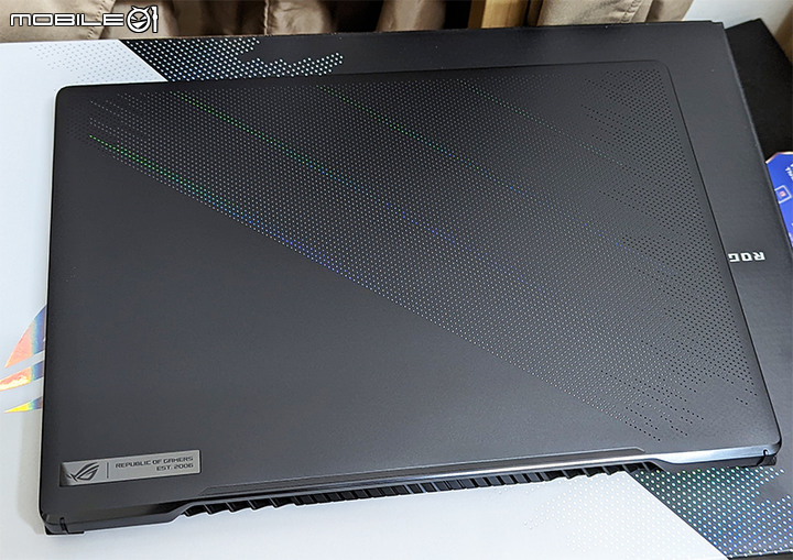 點我看大圖 西風之ROG Zephyrus M16襲來!