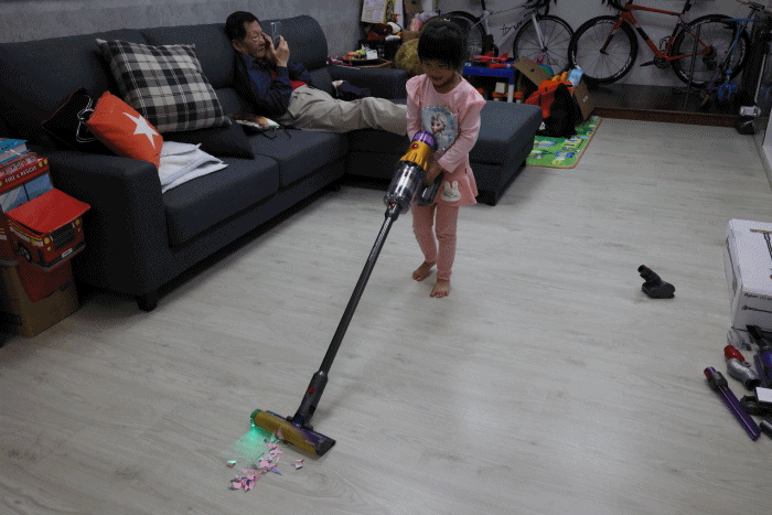 【誠實試用】 傳承精神 Dyson V12 Detect™ Slim Total Clean 旗艦吸塵器