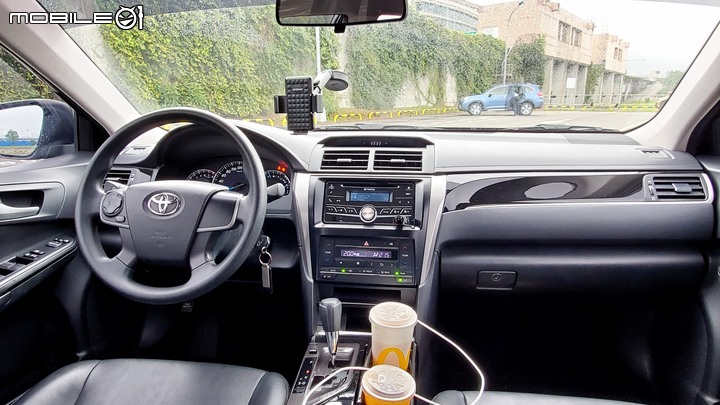 2020 TOYOTA CAMRY雅緻型 舊車分享 ---中大型國產房車的消失