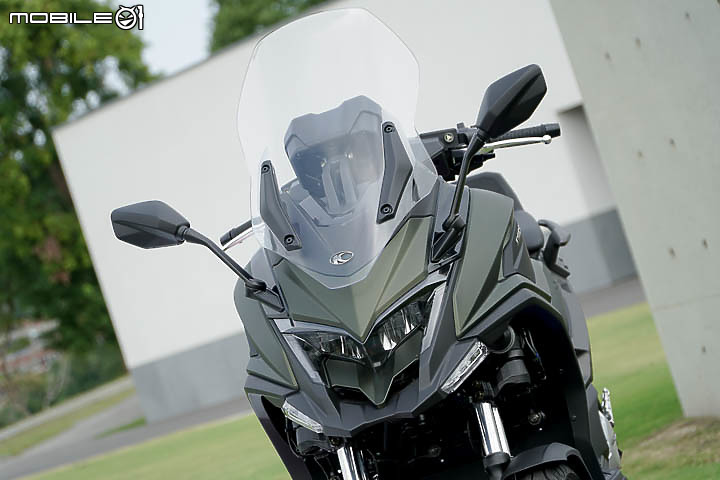 【採訪】導入 TCS 還配電動風鏡！KYMCO 超級跑旅 AK550 大改款 AK550 ST 正式發表！三輪重機 CV3 同場展出！