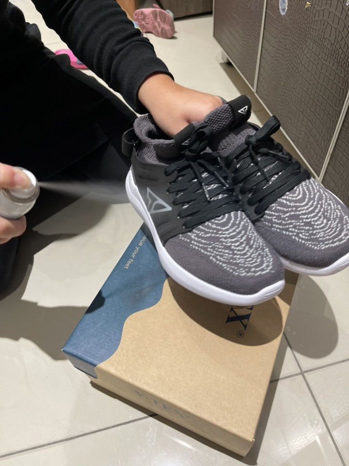 【開箱心得】V-TEX防水鞋Weave 深灰色