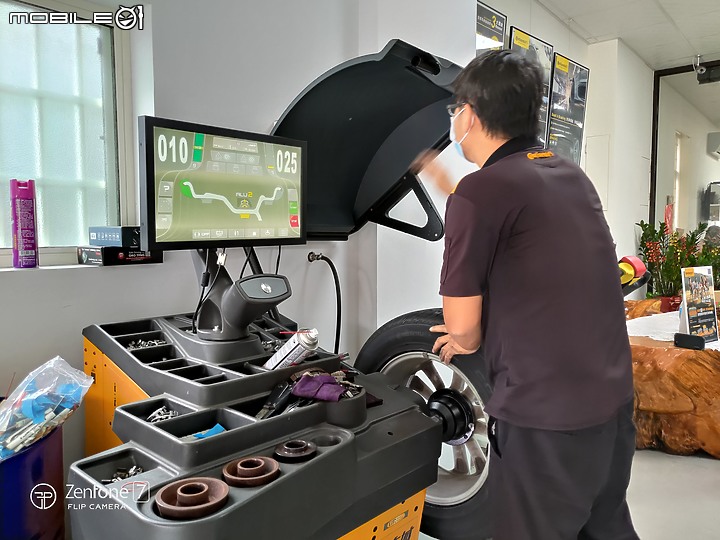 純粹分享 / 20211023更換四輪ContiCrossContact&trade; LX Sport / 影像記錄 (純影像)