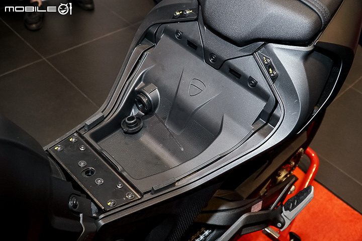 【採訪】超輕量但依然是怪獸 DUCATI Monster 937 台灣全馬力正式發表!