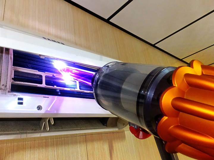 【試用文】戴森 Dyson V12 Detect™ Slim Total Clean 試用，微塵數位化，叫真乾淨！